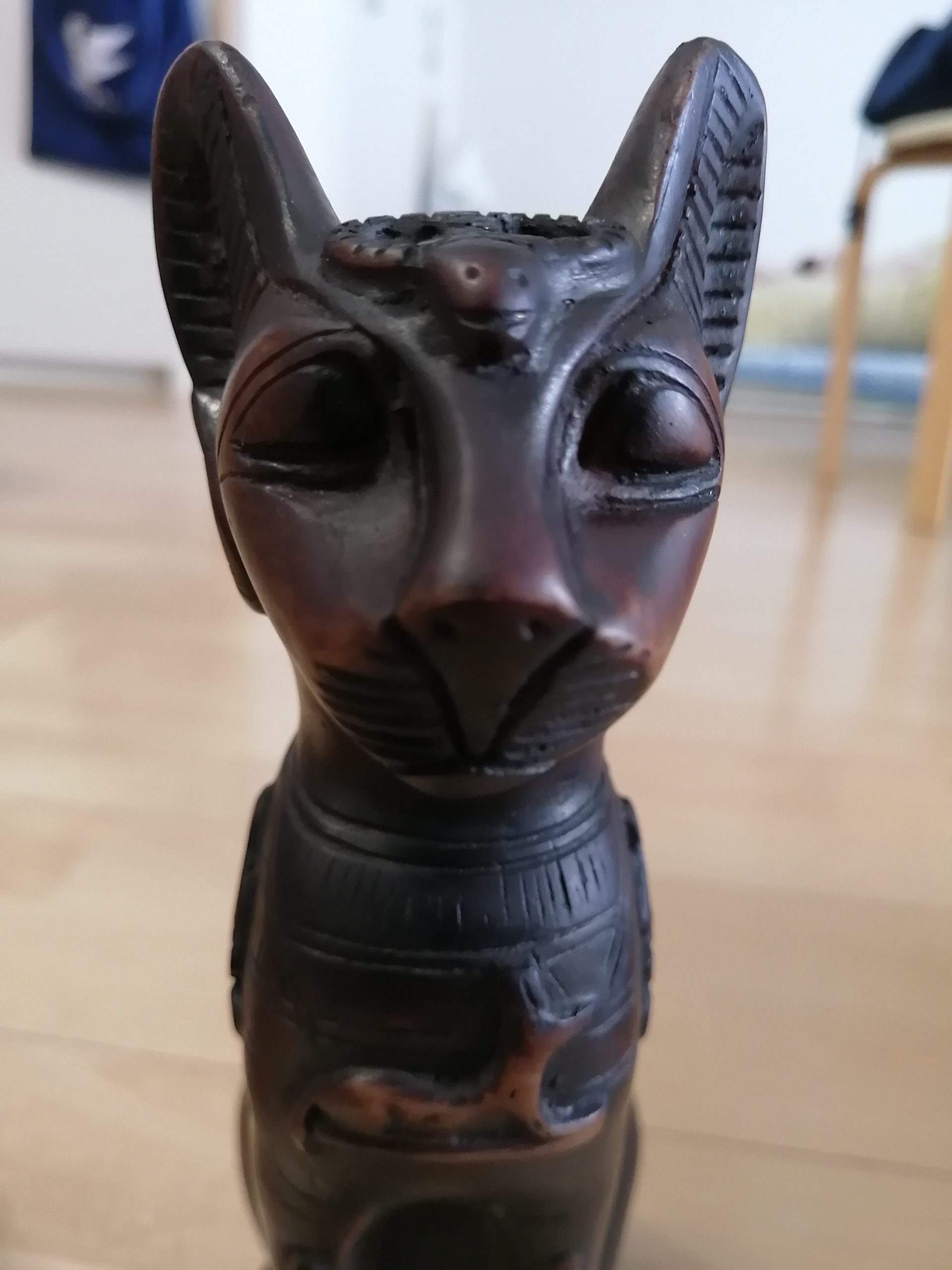 エジプトの猫の置物